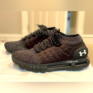 Under Armour HOVR 1.0 Black on Black